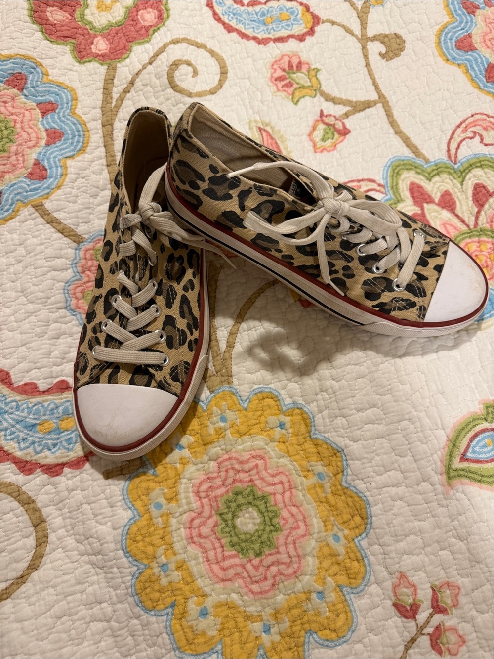 Leopard Print Canvas Low-Top Sneakers - Tan